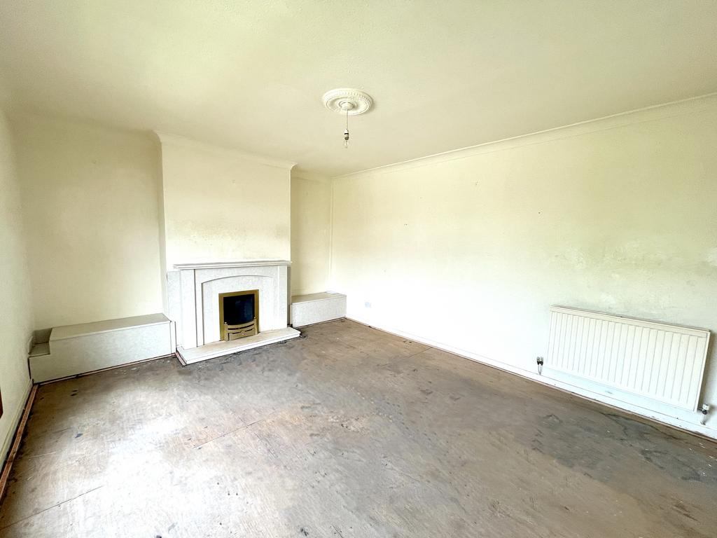 Tantallon Drive, Coatbridge ML5 3 bed semidetached house £87,000