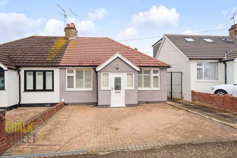 140 Burnway, Hornchurch, RM11 3SQ