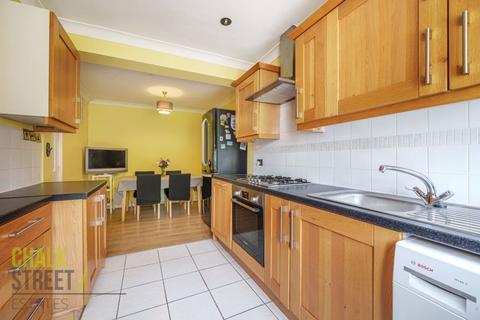 140 Burnway, Hornchurch, RM11 3SQ