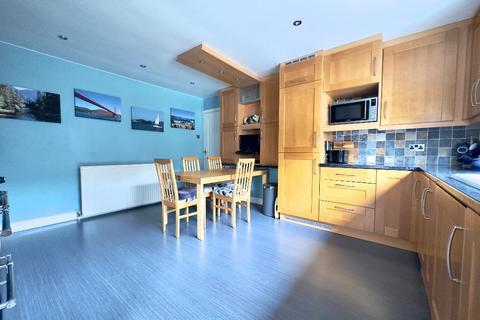 5 bedroom detached house for sale, Henley Avenue, Dewsbury, Wakefield, West Yorkshire, WF12 0JP