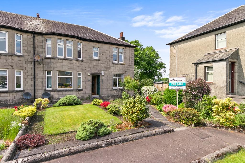 Park Avenue, Dumbarton, West Dunbartonshire, G82 3 bed flat for sale