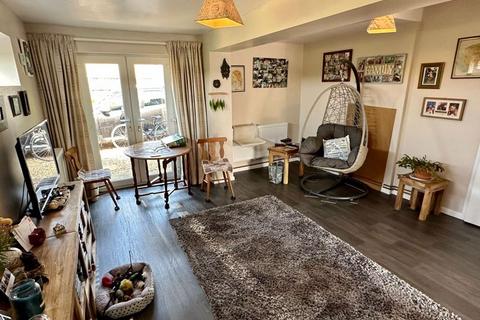 3 bedroom end of terrace house for sale - WESTFALING STREET
