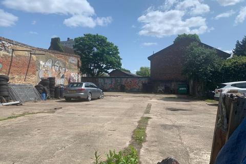 Land to rent, Newington Green Road  N1 4RX