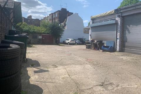 Land to rent, Newington Green Road  N1 4RX