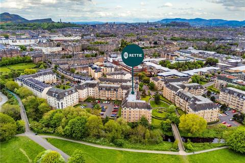 8/9 Powderhall Rigg, Edinburgh, EH7 4GG