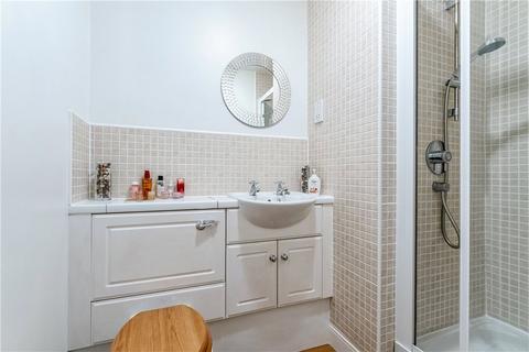 8/9 Powderhall Rigg, Edinburgh, EH7 4GG