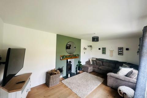 Highbury Gorrig Road, Pentrellwyn, Llandysul, SA44 4LQ