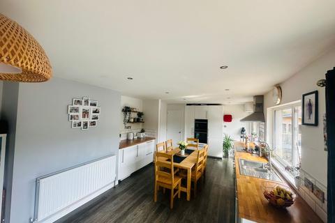 Highbury Gorrig Road, Pentrellwyn, Llandysul, SA44 4LQ