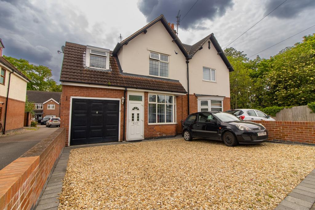 Uppingham Road, Leicester, LE5 4 bed semidetached house for sale £