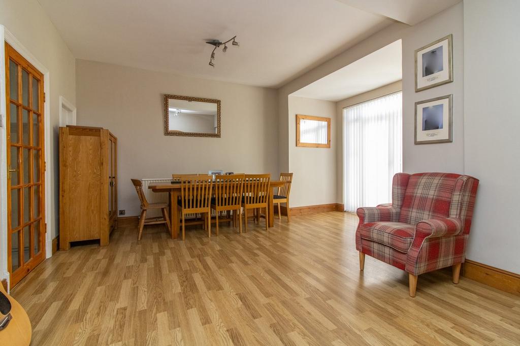 Uppingham Road, Leicester, LE5 4 bed semidetached house for sale £