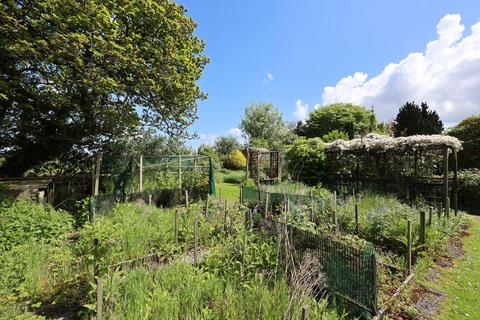 Tresleigh Chapel Hill, Sticker, St Austell, PL26 7HG