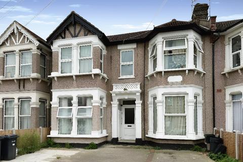 2 bedroom flat for sale - Valentines Road, ILFORD, IG1