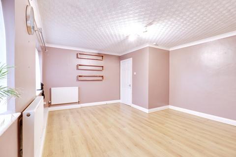 30 Burwood Gardens, Rainham, RM13 8JS