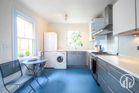 93 Longhurst Road, London, SE13 5NA