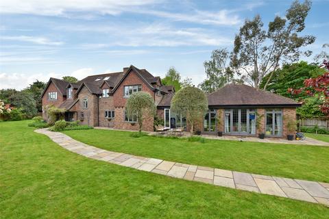 6 bedroom detached house to rent, Winkfield Street, Winkfield, Windsor, Berkshire, SL4