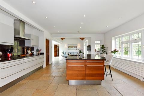 6 bedroom detached house to rent, Winkfield Street, Winkfield, Windsor, Berkshire, SL4