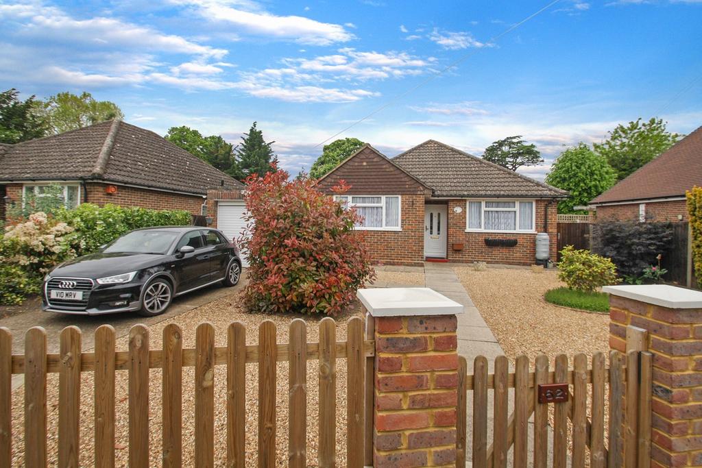 Penton Road, StainesuponThames, TW18 3 bed detached bungalow £750,000