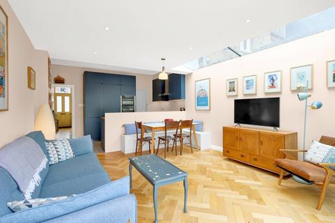 38 Altenburg Avenue, London, W13 9RN