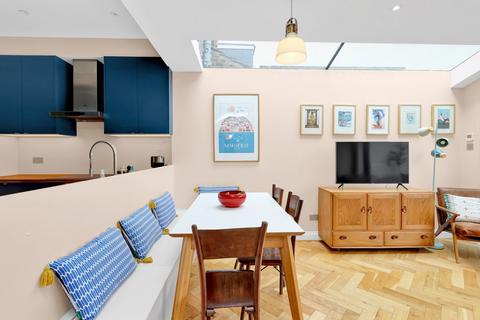 38 Altenburg Avenue, London, W13 9RN
