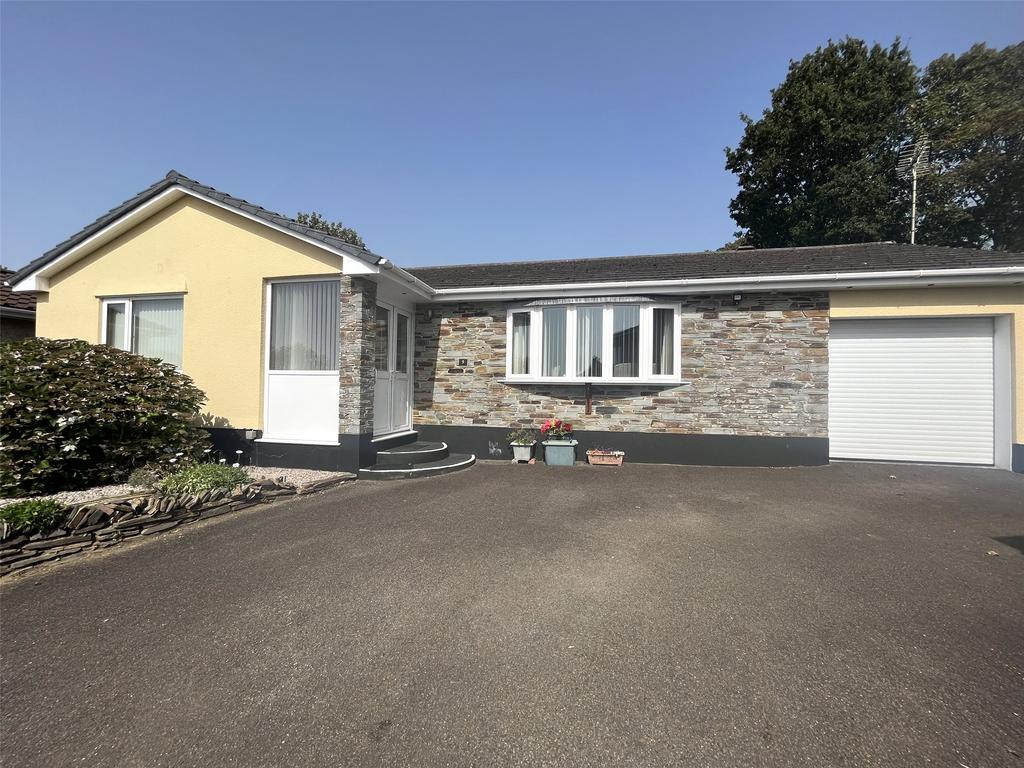Bodmin, Cornwall, PL31 3 bed bungalow for sale £315,000