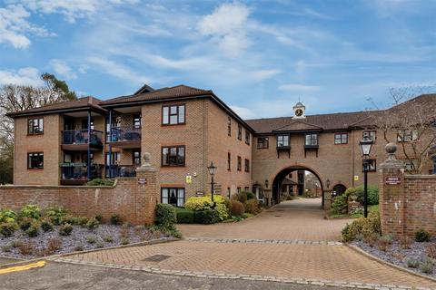 1 bedroom apartment for sale, Wraymead Place, Wray Park Road, Reigate RH2