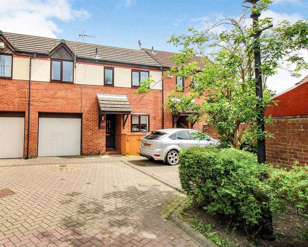 Boatswain Croft, Kingston Wharf 2 bed townhouse £180,000