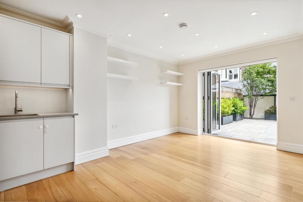 14 Beaumont RFOR SALE Beaumont Road, W4oad, W45 AP