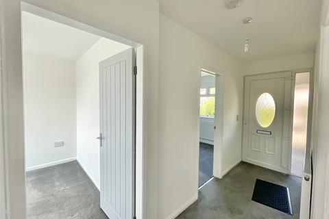 2 bedroom bungalow for sale - Hilldyke, Eighton Banks, NE9