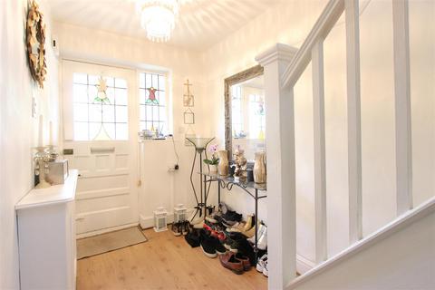 3 bedroom end of terrace house for sale, Beckenham Gardens, London