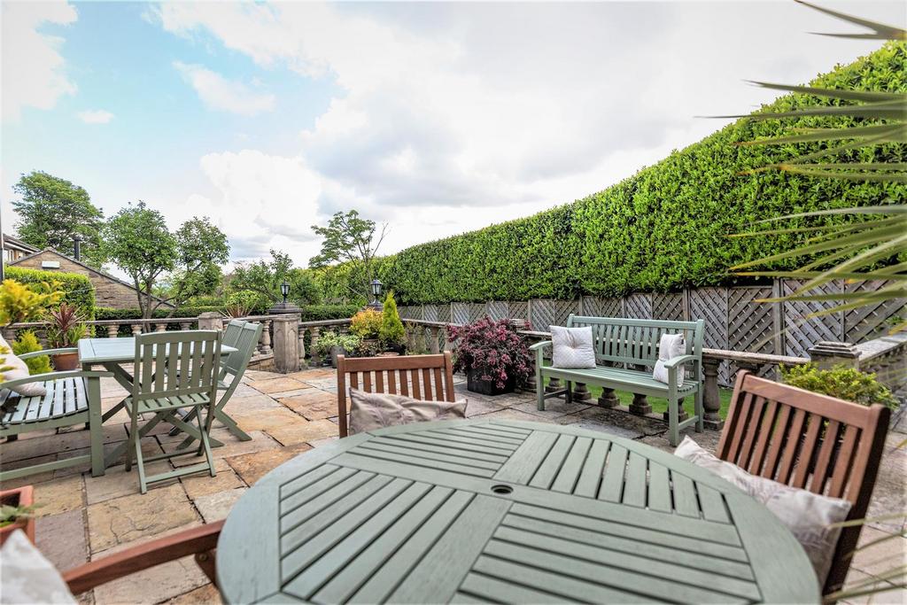Seating on the patio.jpg