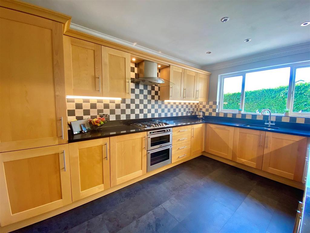 1 - new kitchen.jpg