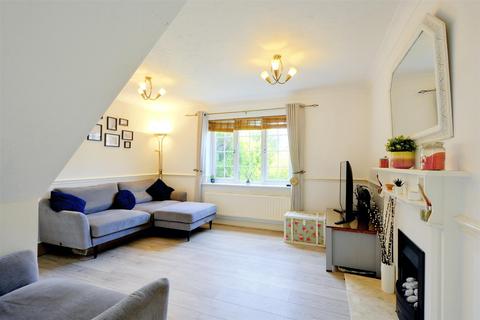 2 bedroom semi-detached house for sale - Leafe Close, Beeston