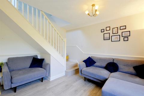 2 bedroom semi-detached house for sale - Leafe Close, Beeston