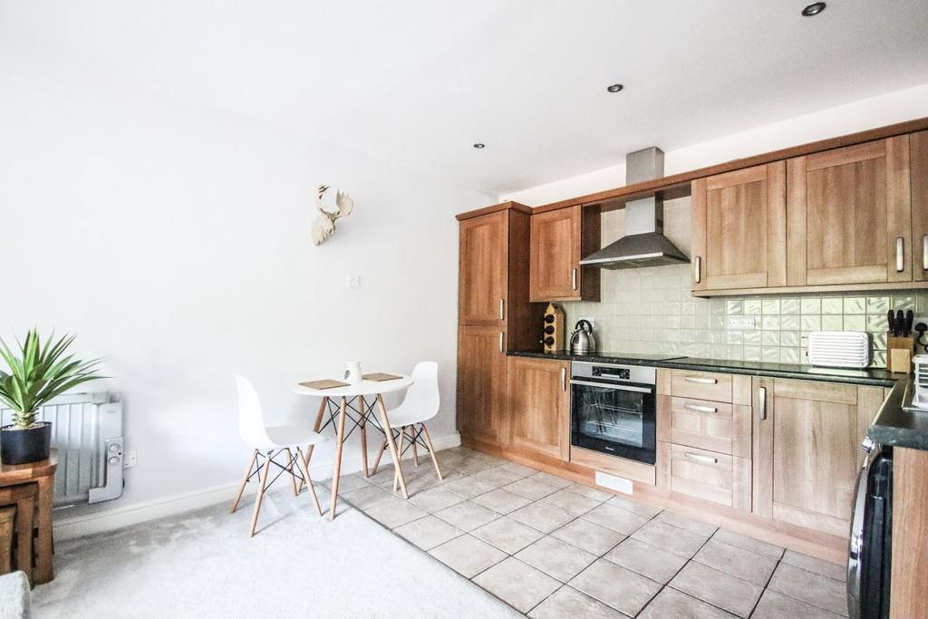 Lounge/Kitchen