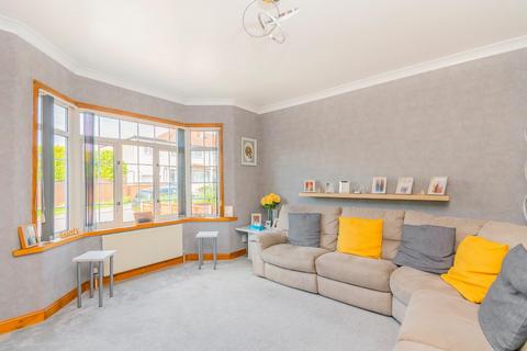 4 bedroom semi-detached house for sale - Woodchester Road, Westbury-On-Trym