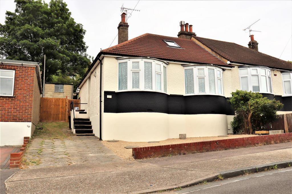Howard Avenue, Rochester 3 bed semidetached bungalow for sale £310,000