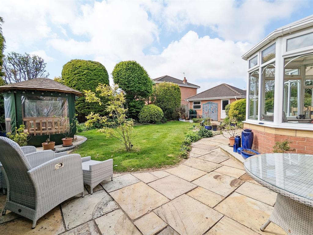 Grand Manor Drive, Lytham 4 bed detached house for sale £945,000