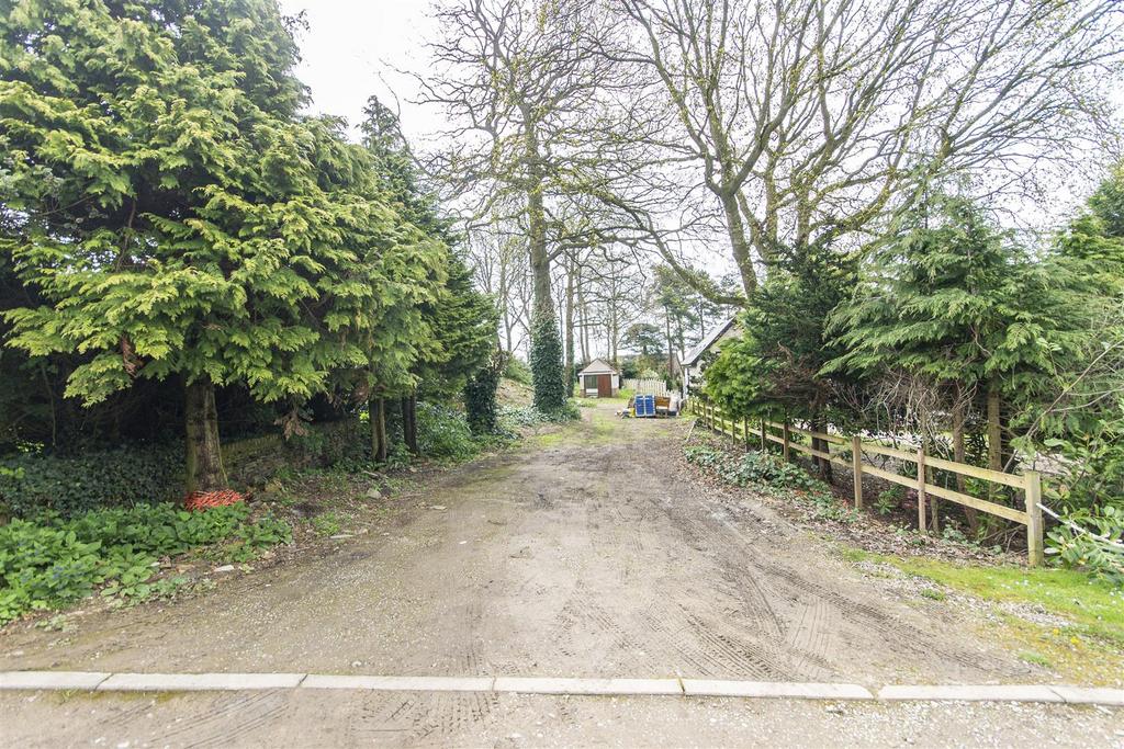 Central Drive, Wingerworth, Chesterfield Plot for sale £230,000