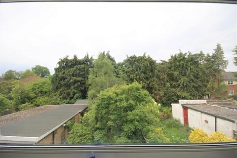 76 Gloucester Gardens, Cockfosters, Barnet, EN4 0QP
