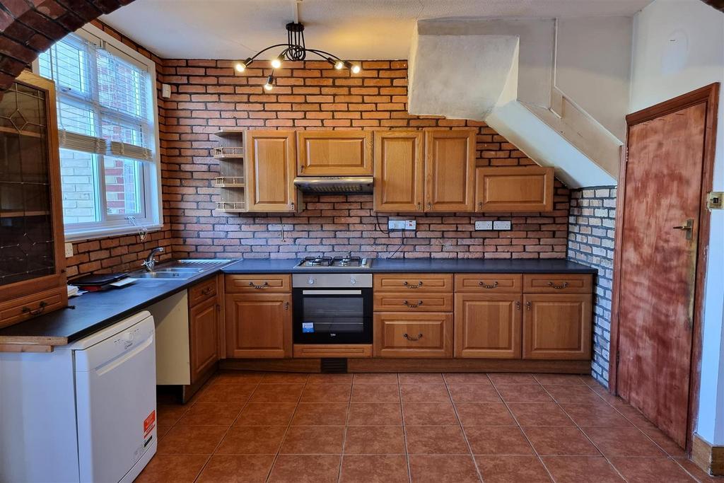 Fitted kitchen: