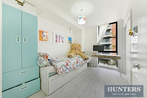 Apartment 28, 1 Goat Wharf, Brentford, TW8 0AS