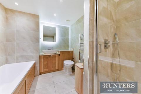 Apartment 28, 1 Goat Wharf, Brentford, TW8 0AS