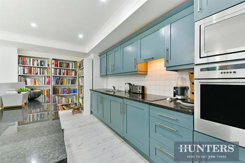 Apartment 28, 1 Goat Wharf, Brentford, TW8 0AS