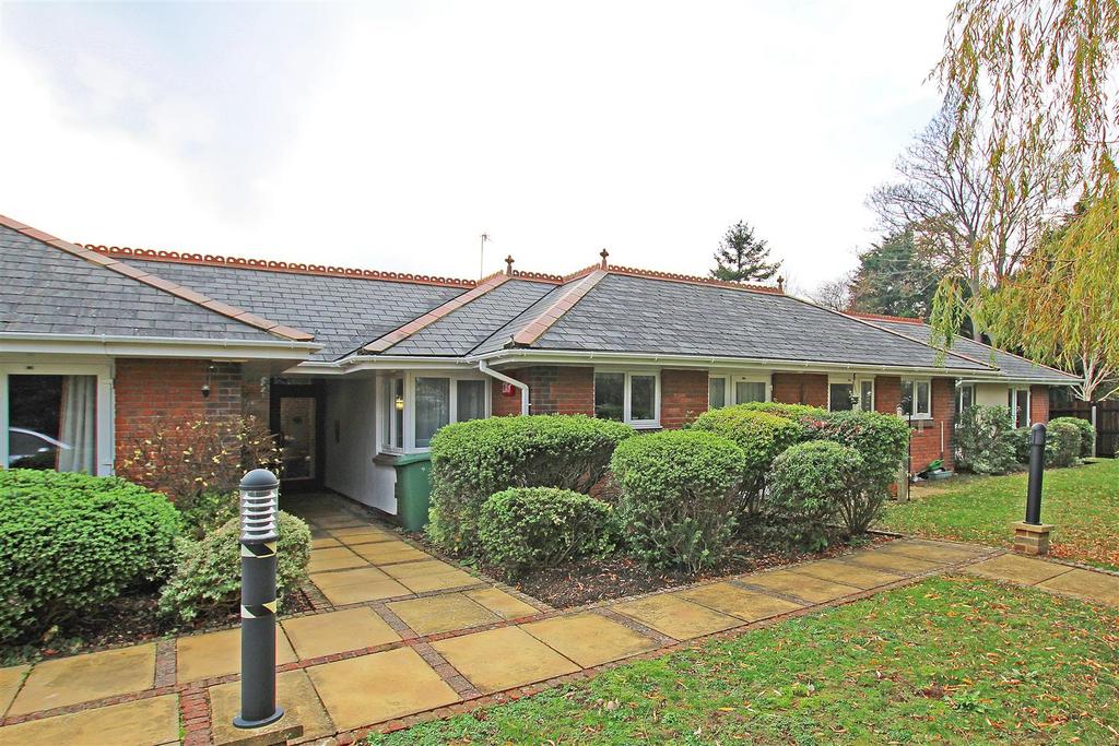 Barrack Lane, Aldwick 1 bed retirement property for sale £129,950
