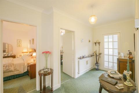 2 bedroom house for sale, Undercliffe, Bakewell