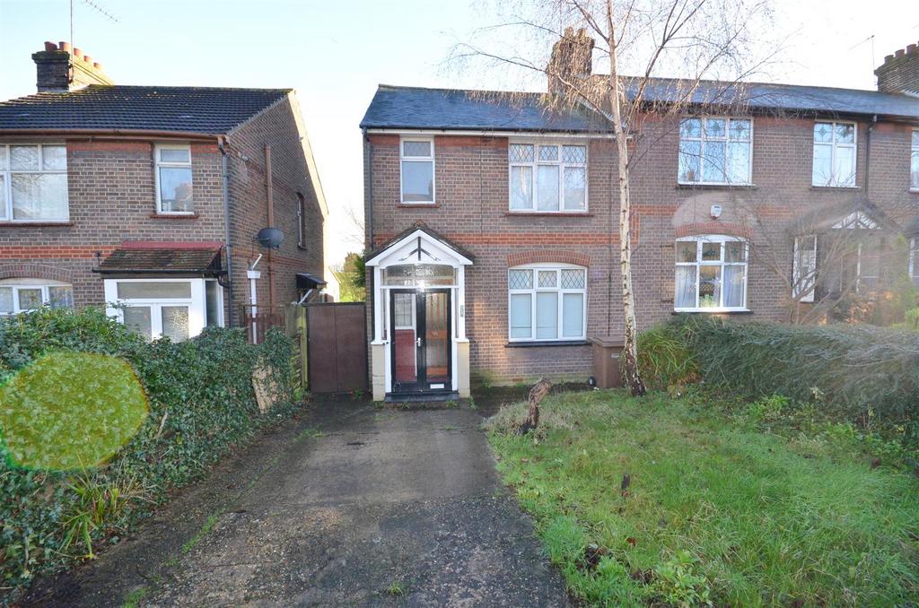 Crawley Green Road, Luton 3 bed semidetached house for sale £310,000