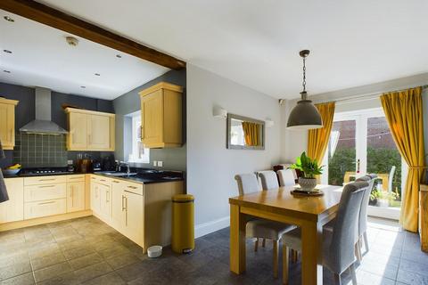 4 bedroom terraced house for sale - 3, Wainds Field, Kirkbymoorside, York, North Yorkshire YO62 6JG