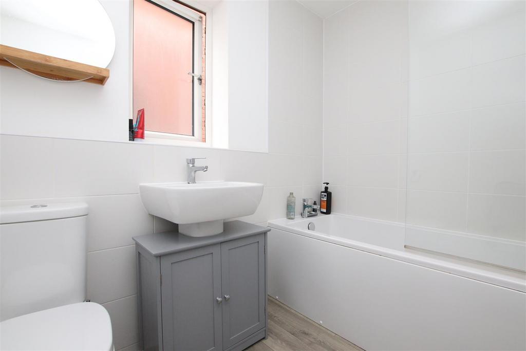 Bathroom.JPG