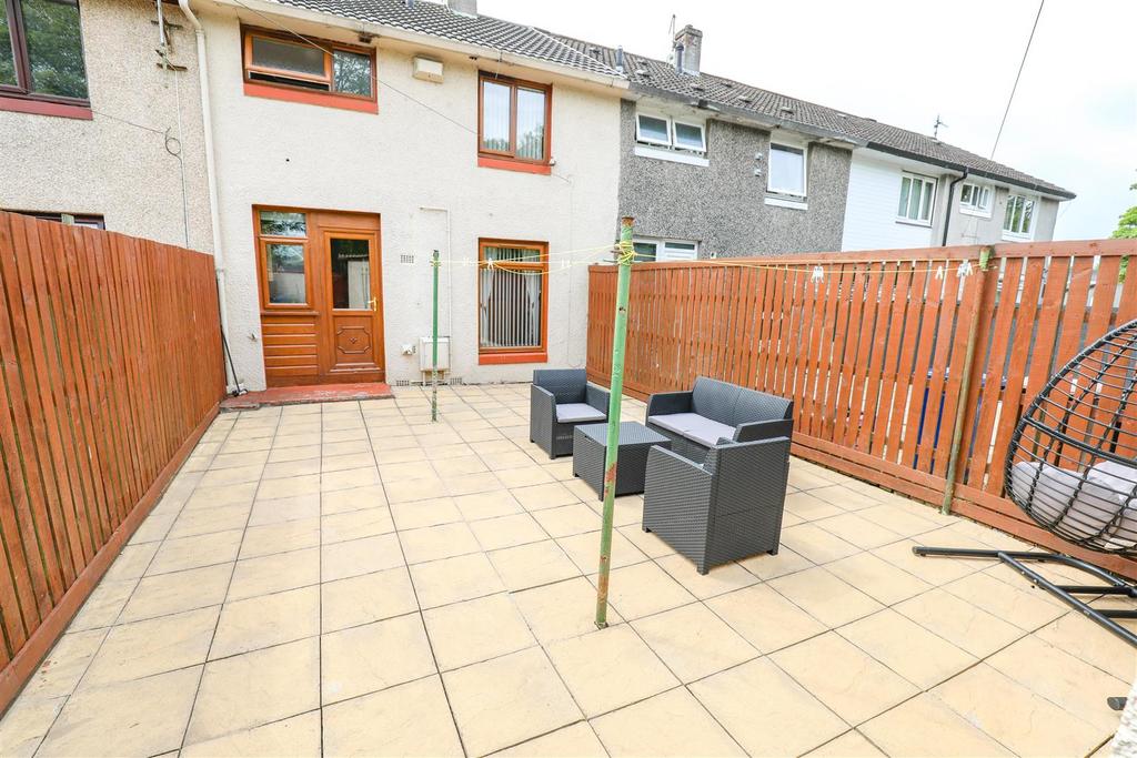 Barnton Place, Glenrothes 3 bed terraced house for sale £107,000