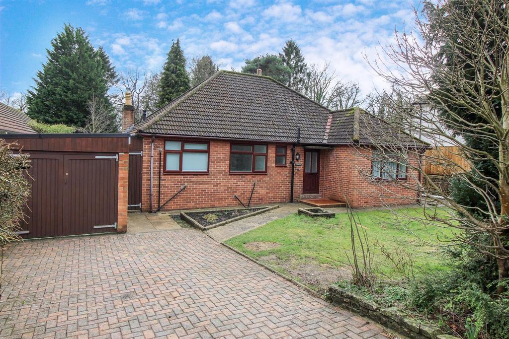Borrage Lane, Ripon 3 bed detached bungalow £1,200 pcm (£277 pw)